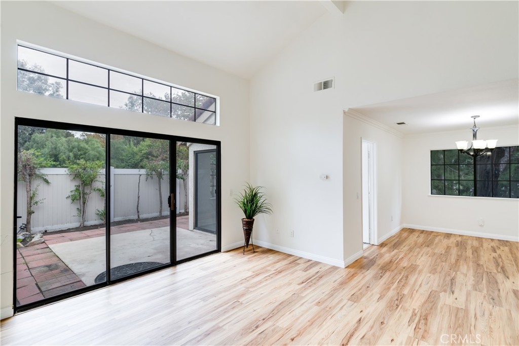 22915 Colombard Lane 4