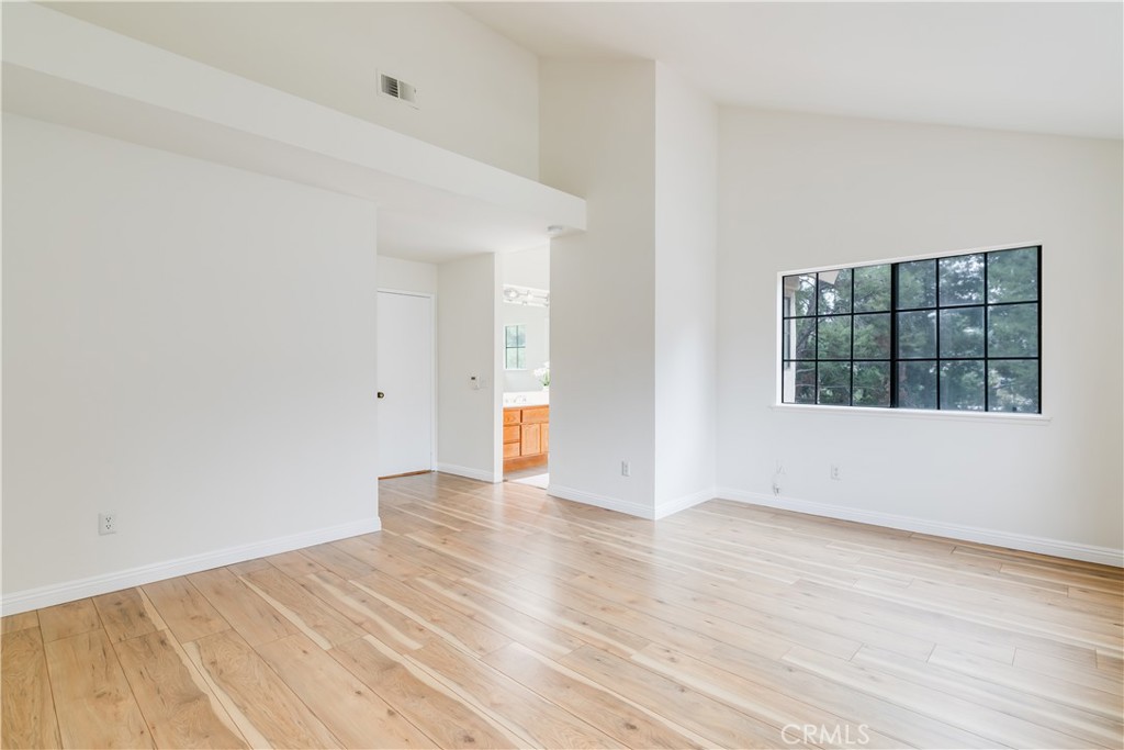 22915 Colombard Lane 4