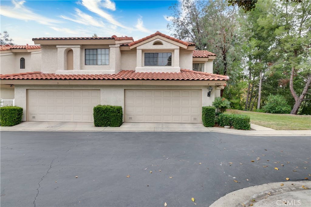 22915 Colombard Lane 4