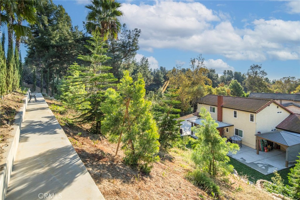 1090 Heaton Moor Drive