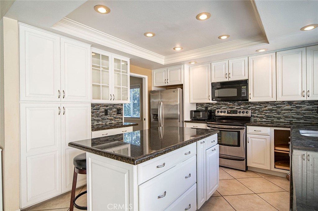 22707 Mountain Laurel Way