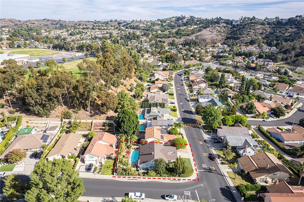 22707 Mountain Laurel Way