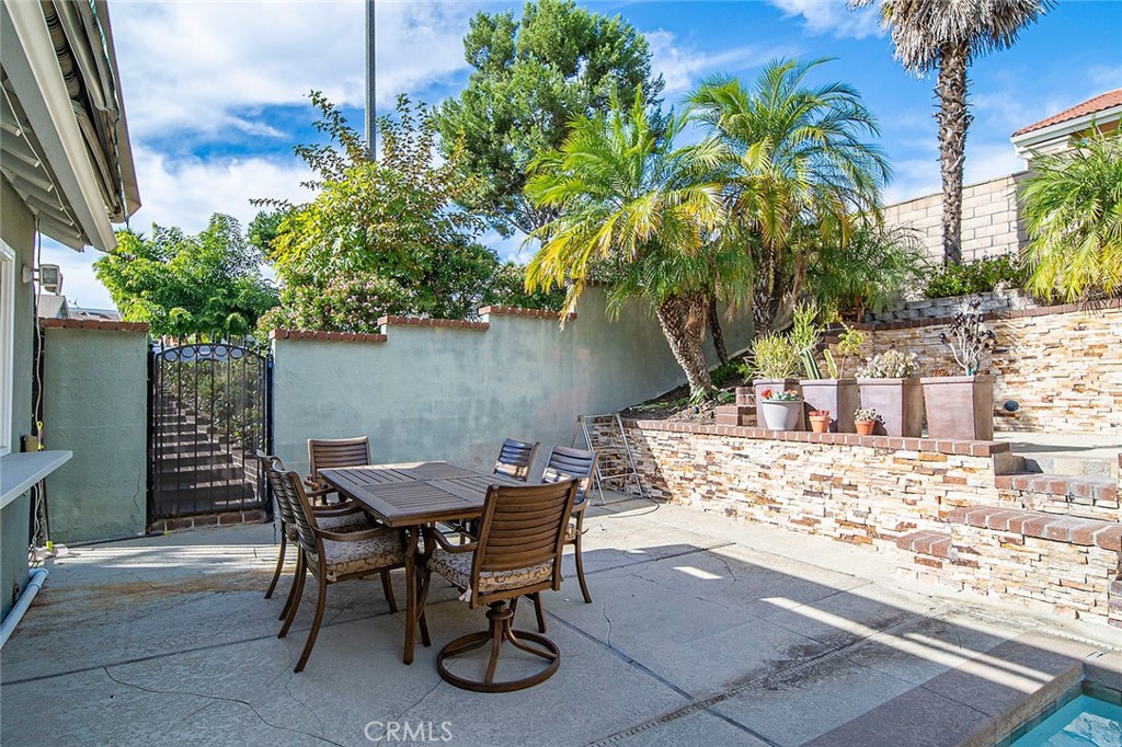 22707 Mountain Laurel Way