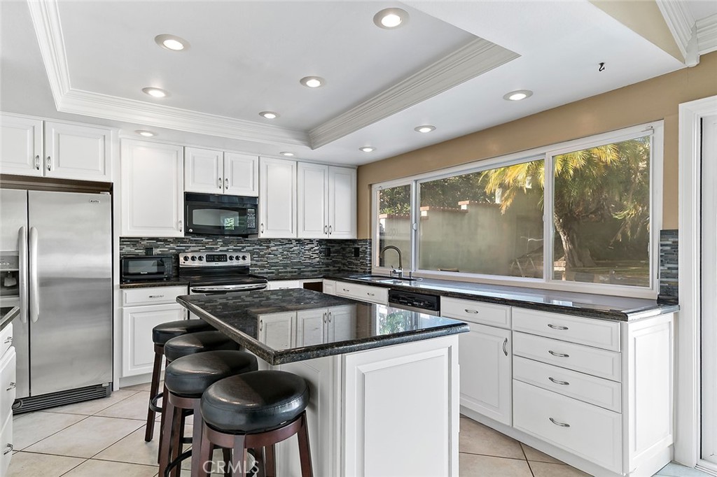 22707 Mountain Laurel Way