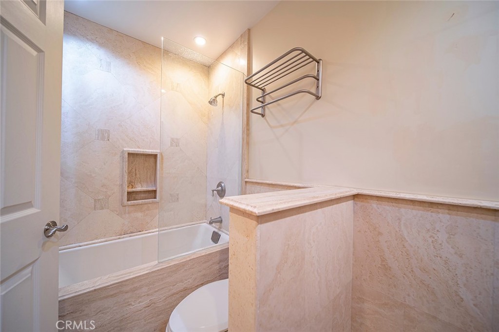 22707 Mountain Laurel Way