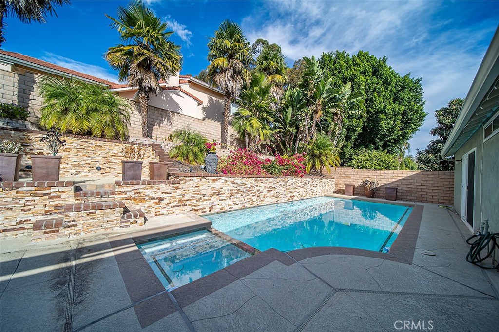 22707 Mountain Laurel Way