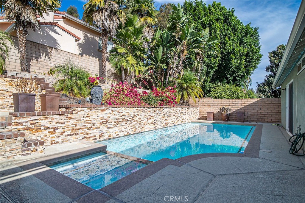 22707 Mountain Laurel Way