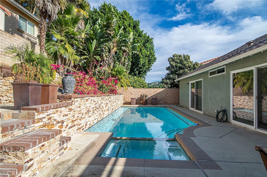 22707 Mountain Laurel Way