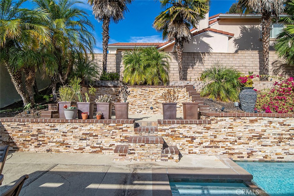 22707 Mountain Laurel Way