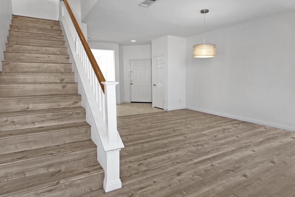 5616 Cameo Court