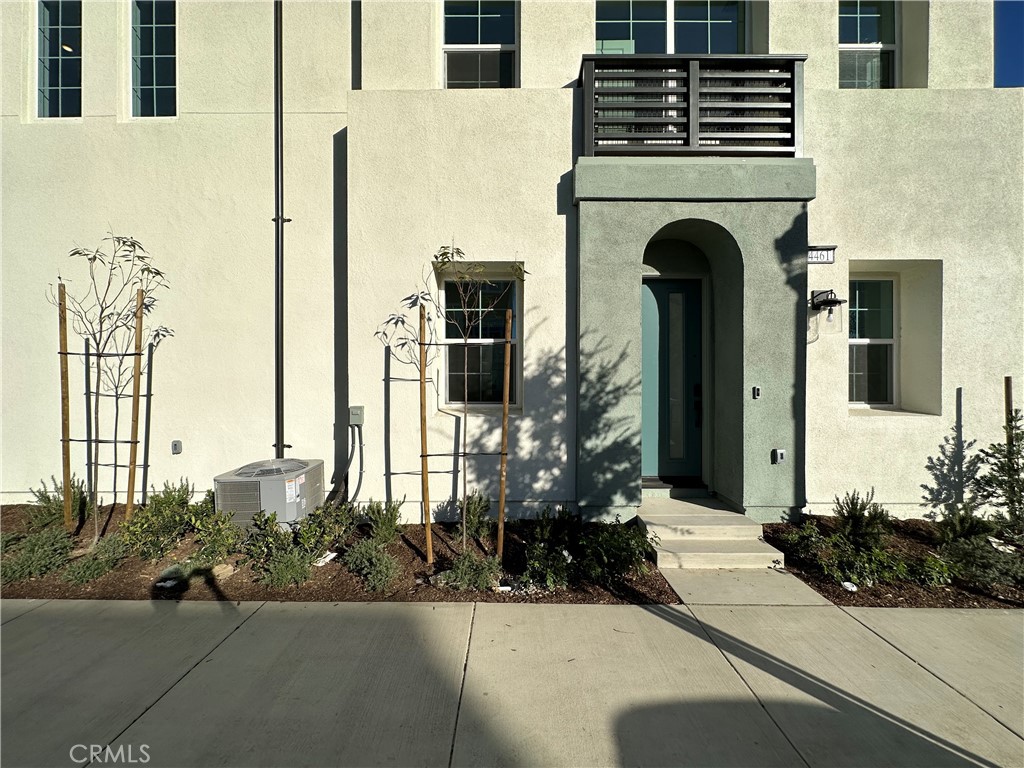 4461 S Bryant Paseo