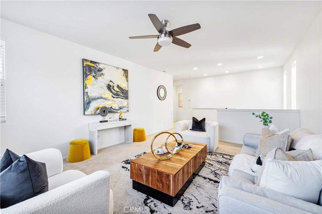 4004 S Cloverdale Way