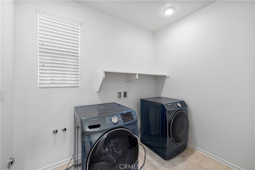 4004 S Cloverdale Way