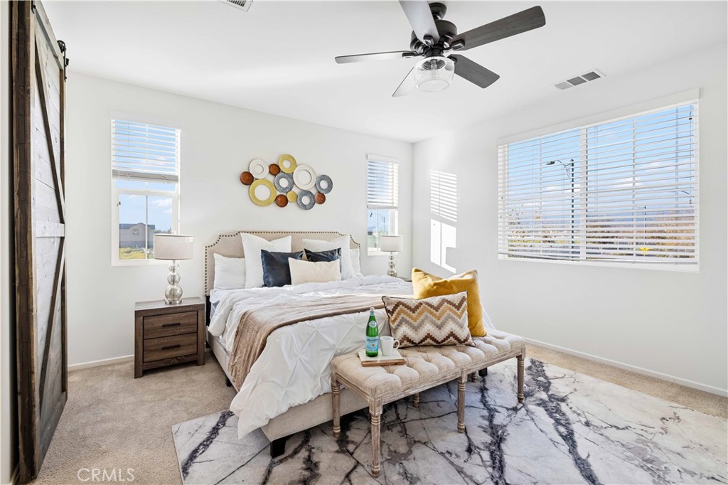 4004 S Cloverdale Way