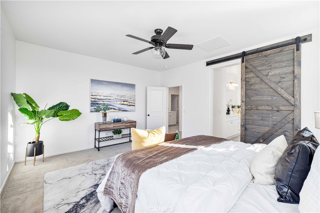 4004 S Cloverdale Way