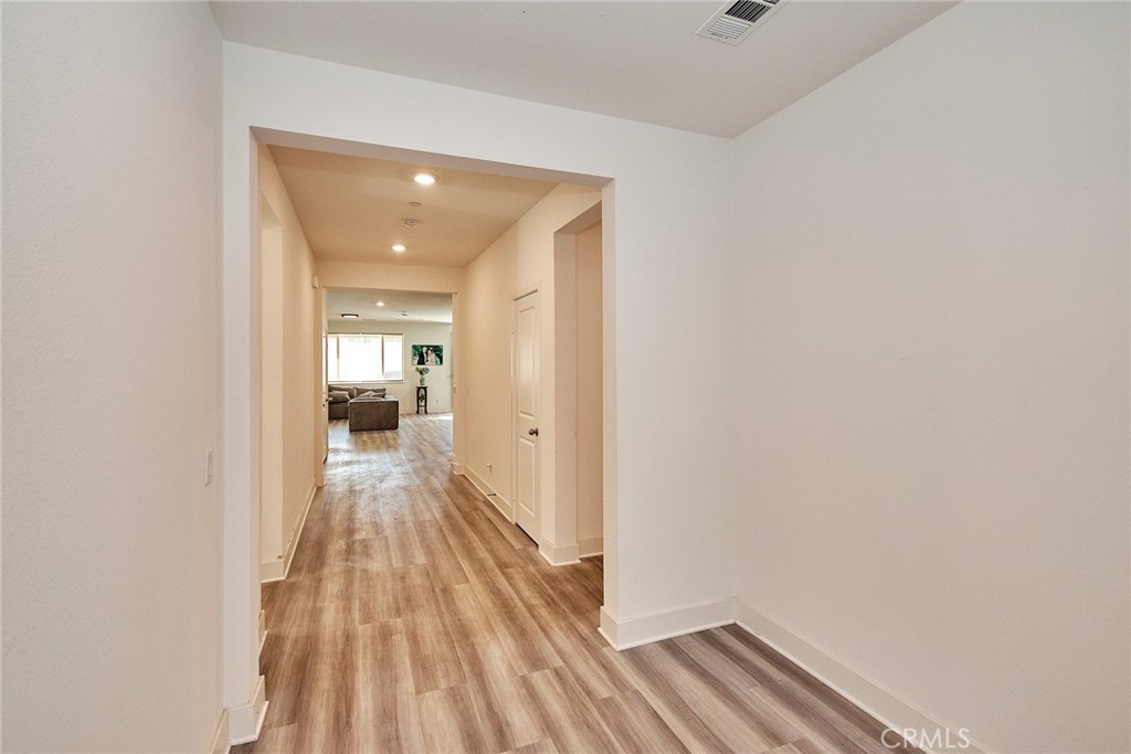 11839 E Crescent Street