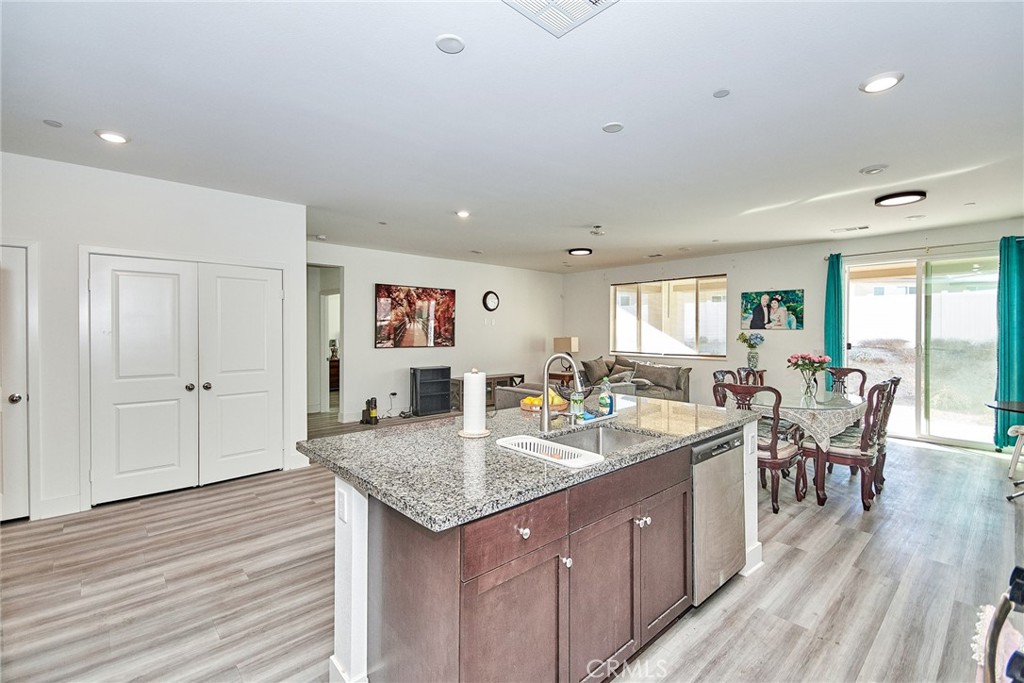 11839 E Crescent Street