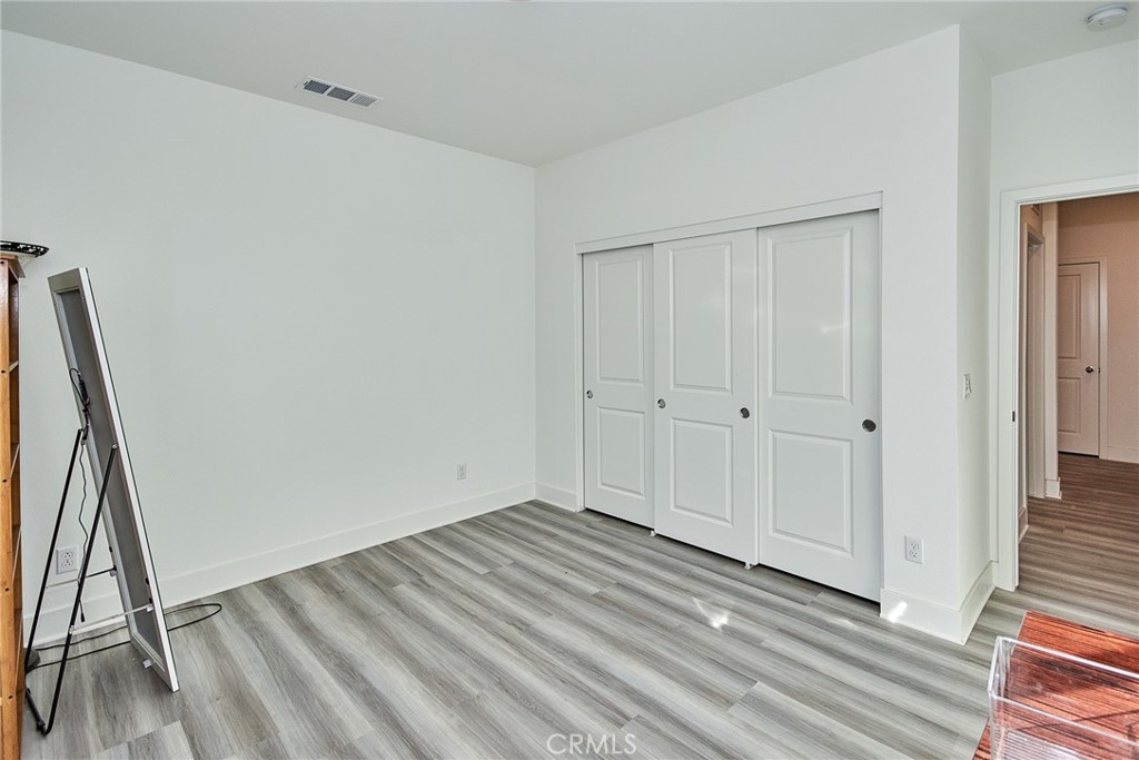 11839 E Crescent Street