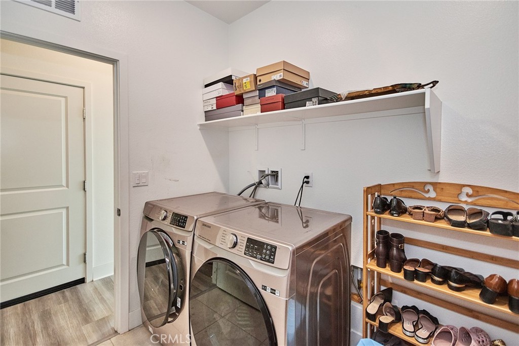 11839 E Crescent Street