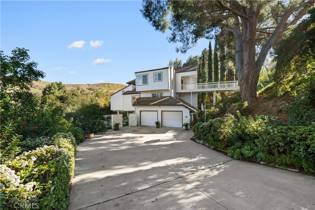 16405 Blue Grass Lane