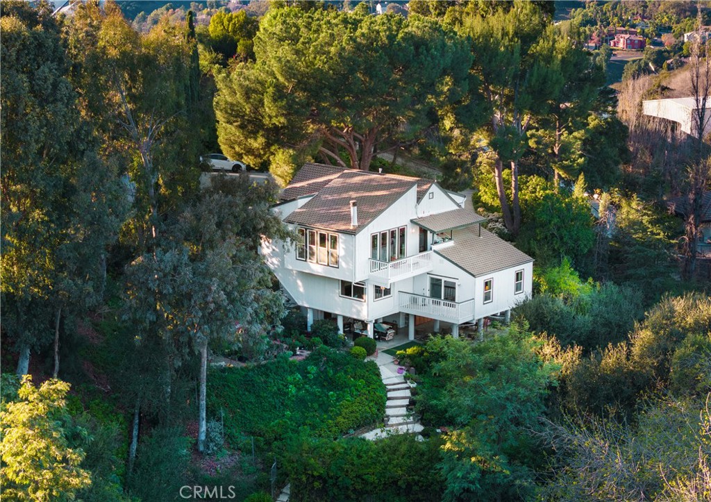 16405 Blue Grass Lane