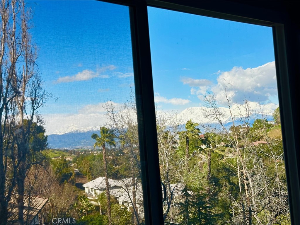 16405 Blue Grass Lane