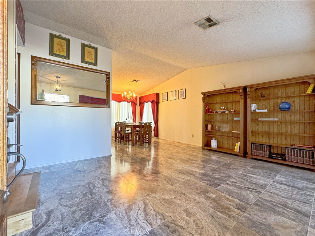 865 Featherwood Drive