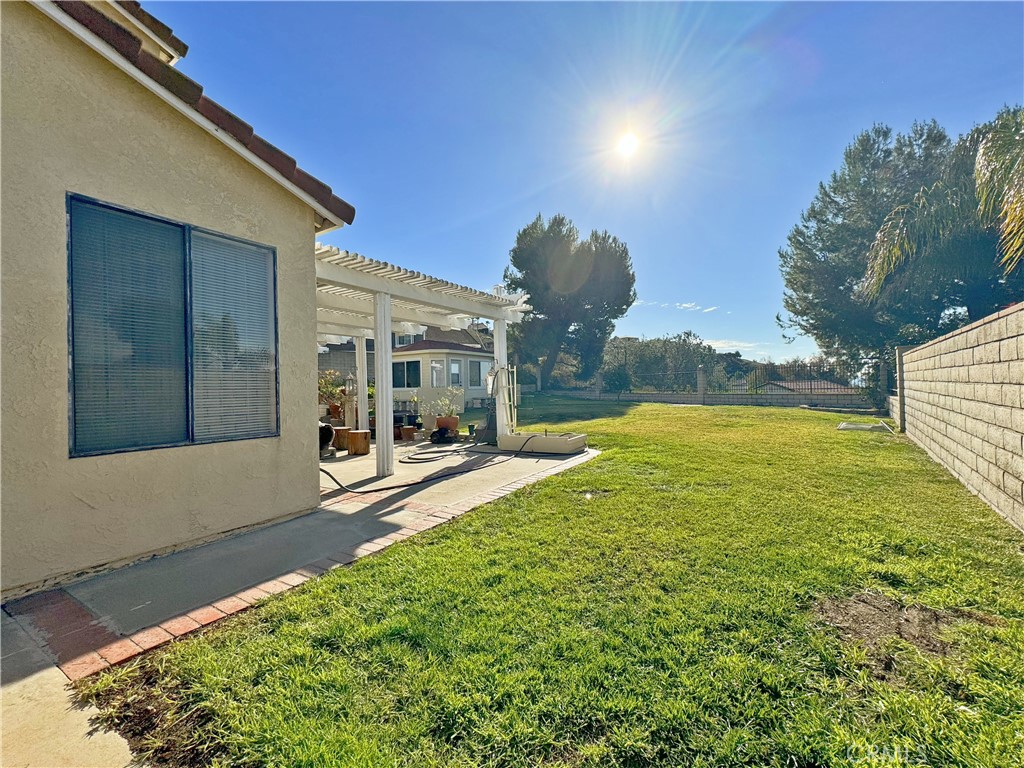 865 Featherwood Drive