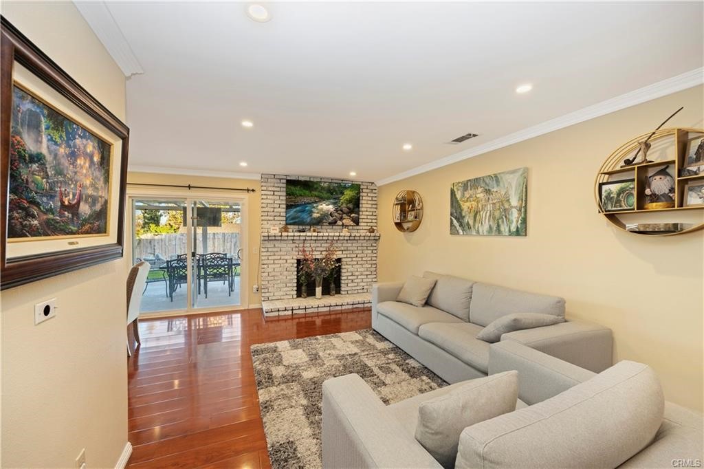 7373 Lemonwood Place