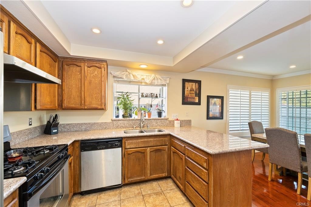 7373 Lemonwood Place