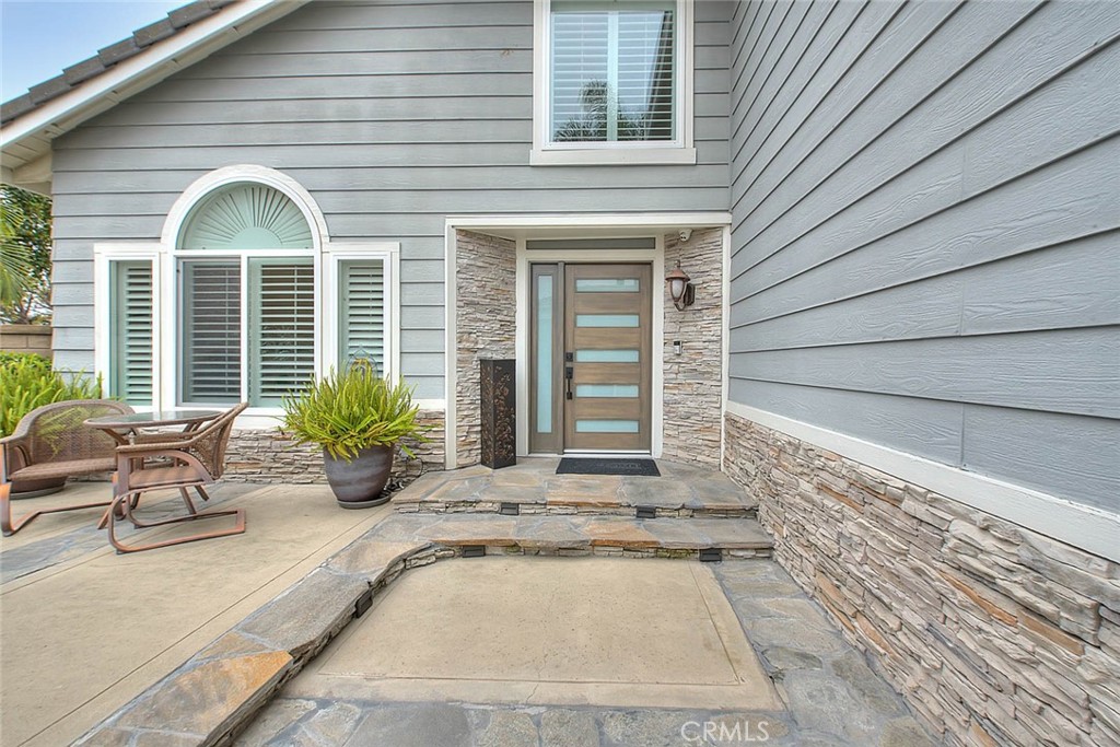 13648 Rolling Wood Circle