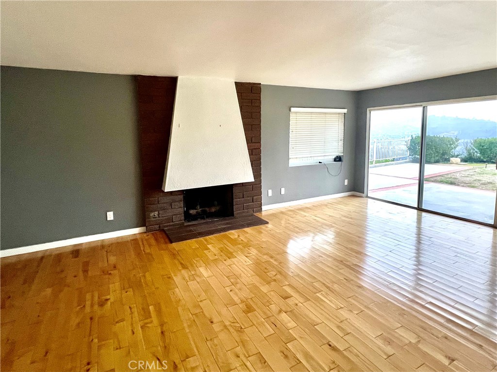 3212 Canal Point