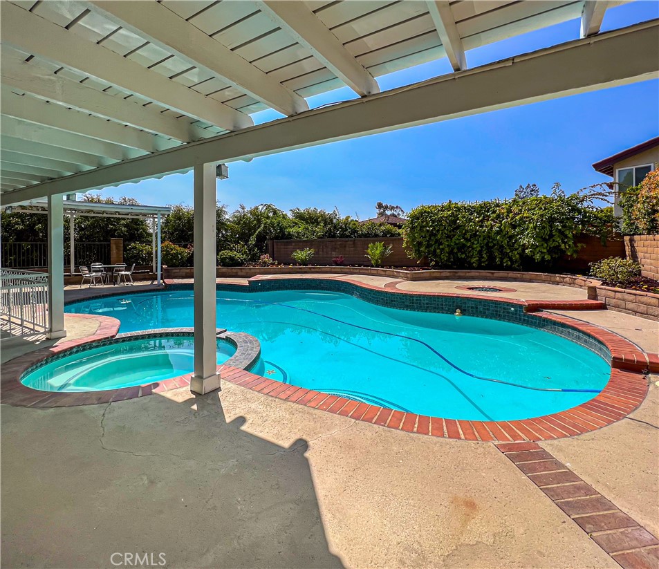 705 Flint Spear Road