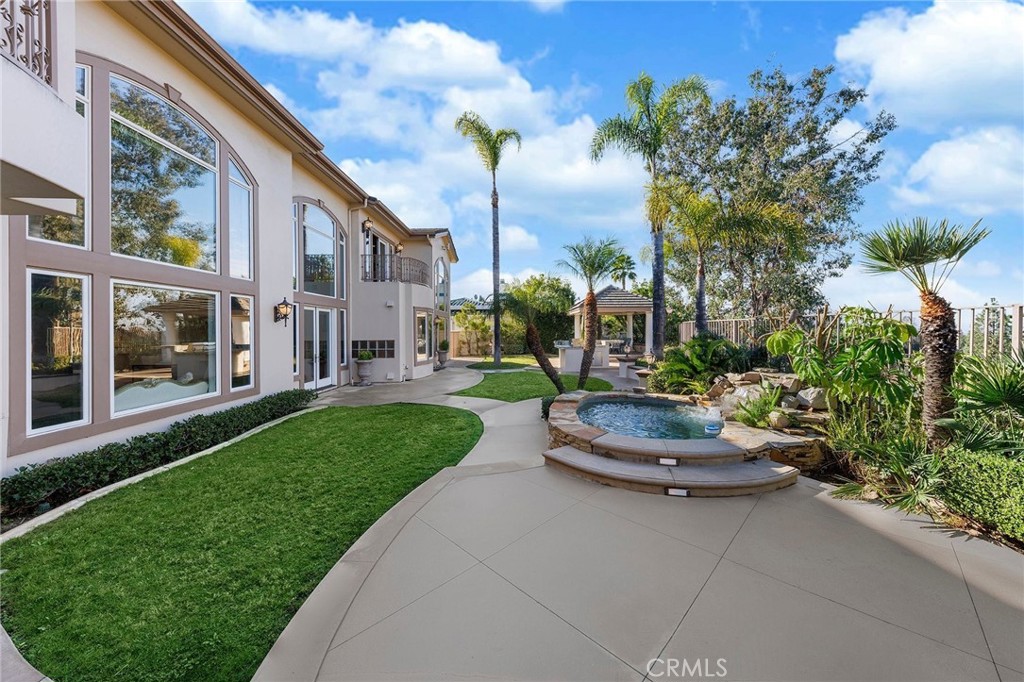 2825 Countrywood Lane