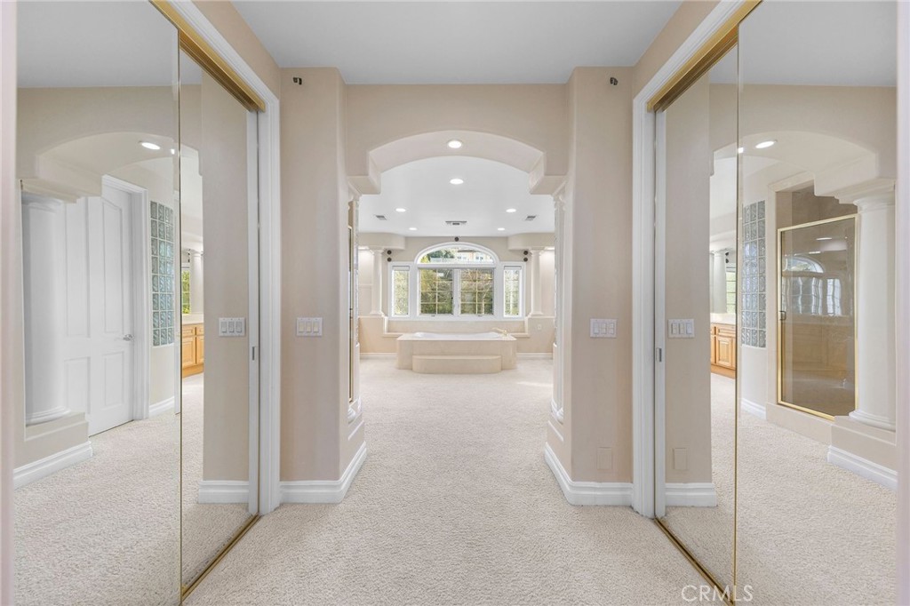 2825 Countrywood Lane