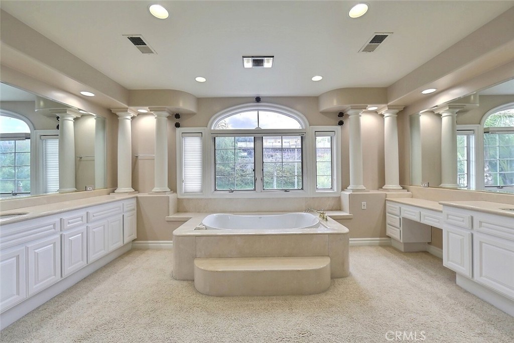 2825 Countrywood Lane