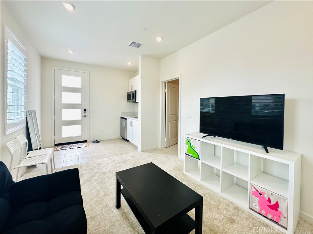 15658 Caterpillar Drive
