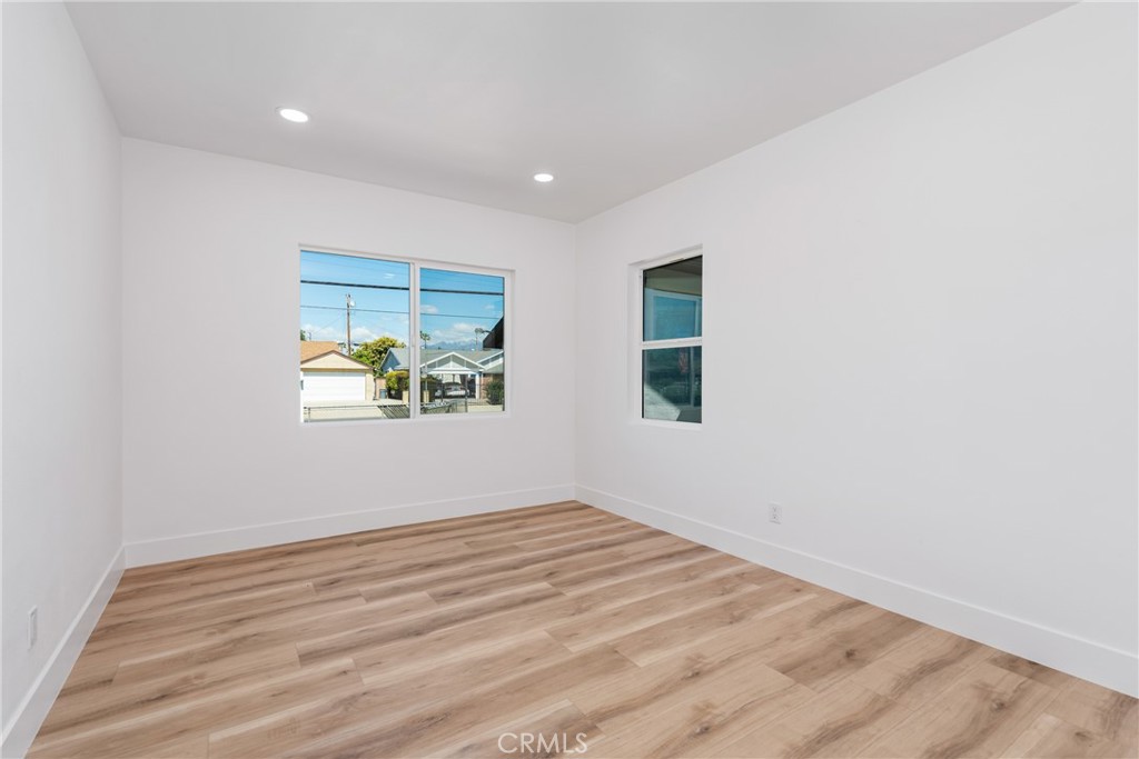 1104 Vineland Avenue