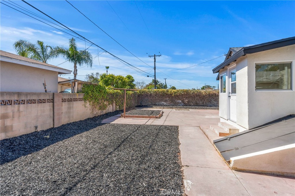 1104 Vineland Avenue