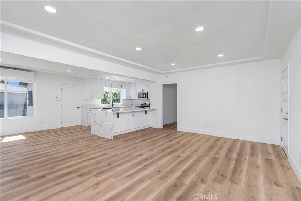 1104 Vineland Avenue