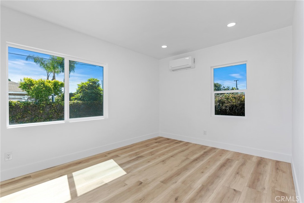 1104 Vineland Avenue