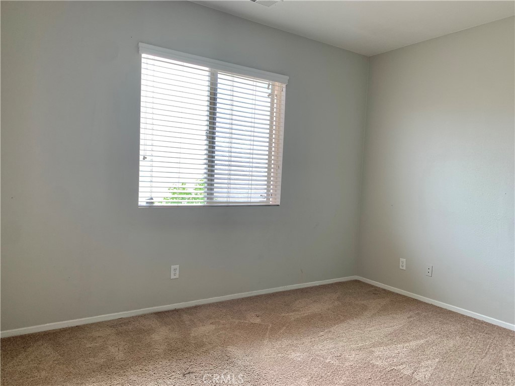 11935 Silver Loop