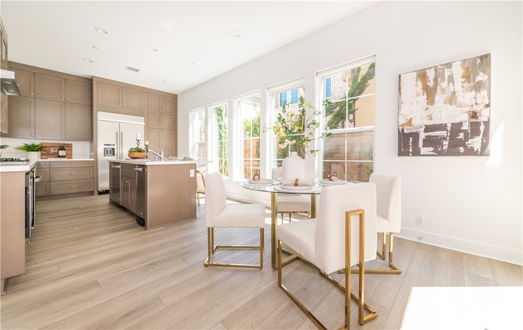 20746 W Bur Oak Circle