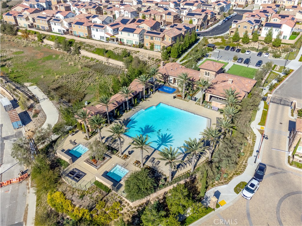 20746 W Bur Oak Circle