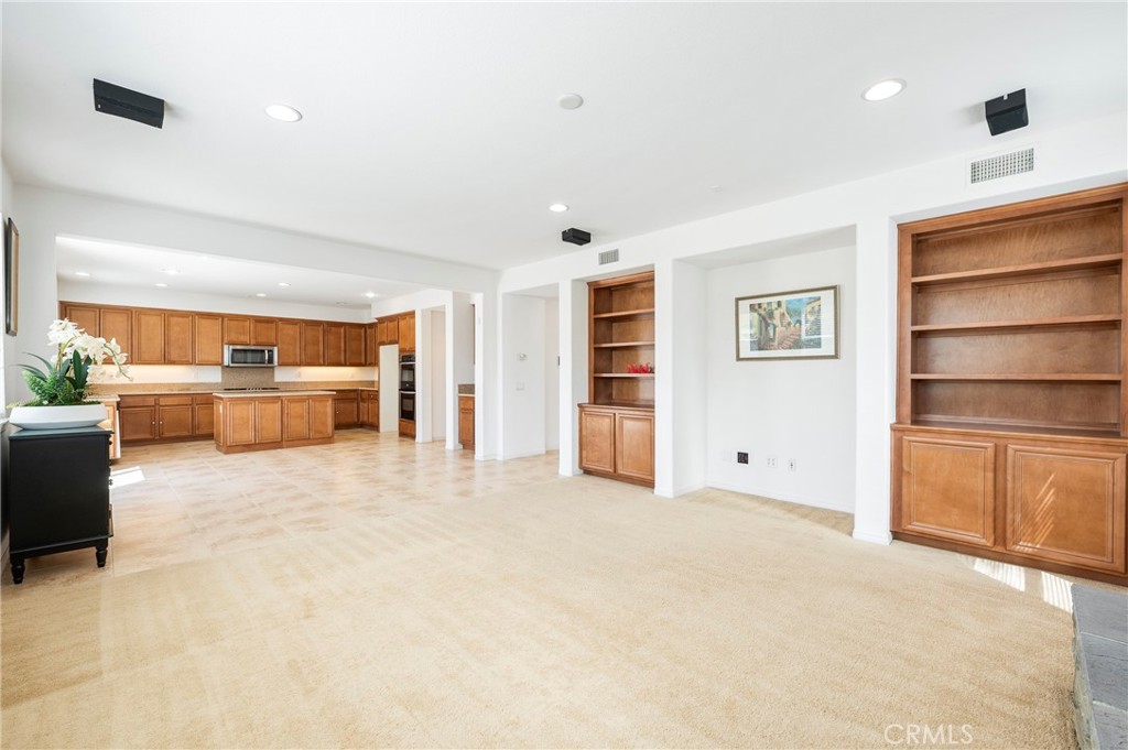 13070 Holmwood Ct
