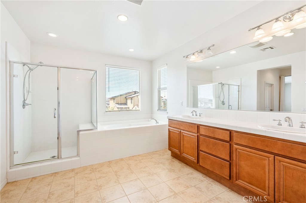 13070 Holmwood Ct