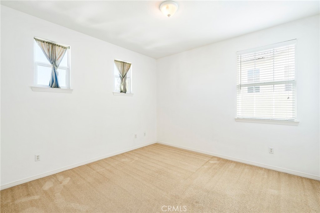 13070 Holmwood Ct