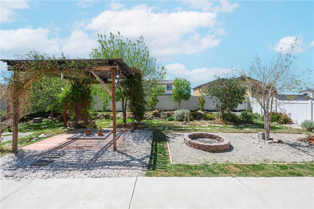 13070 Holmwood Ct