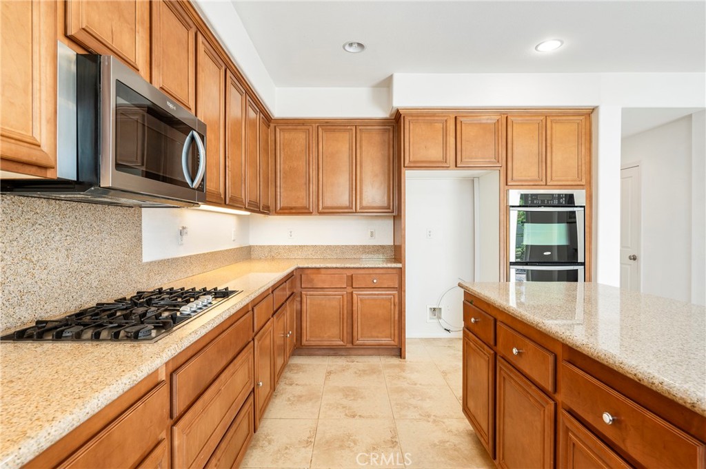 13070 Holmwood Ct
