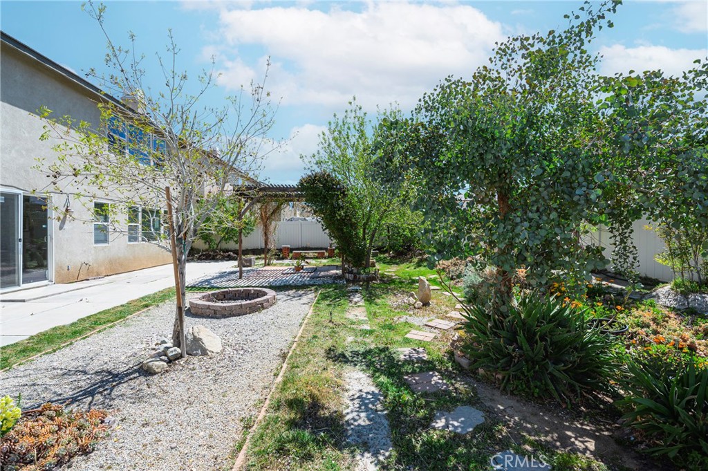 13070 Holmwood Ct